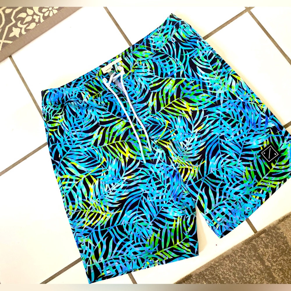 Men's American Eagle swim trunks